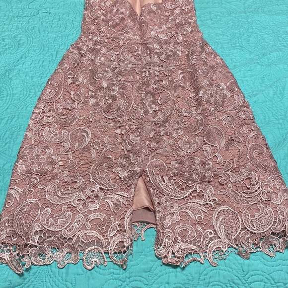 JJ’s House Dress - Picture 3 of 4